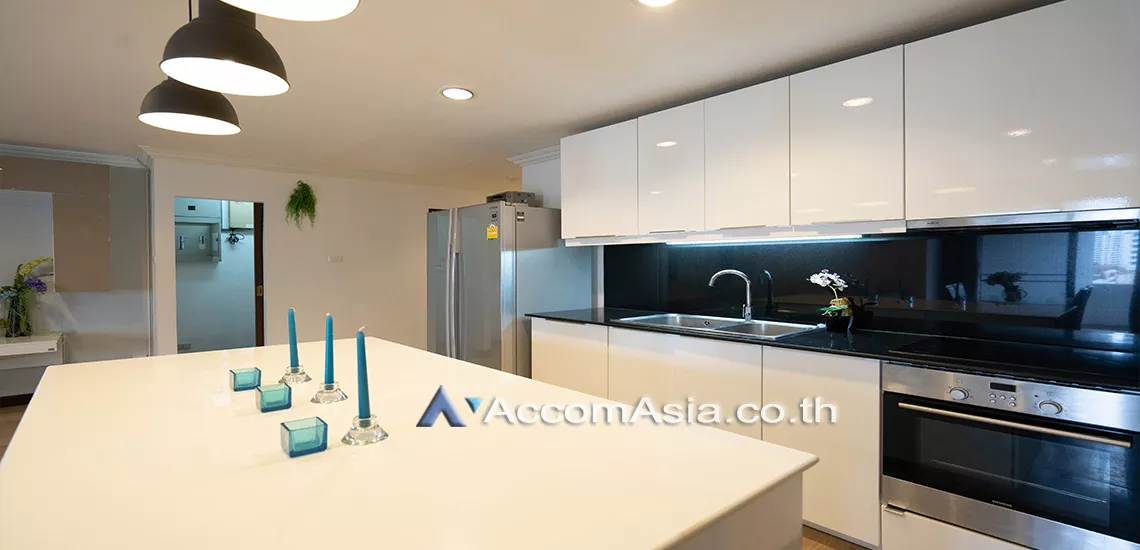  3 Bedrooms  Condominium For Rent & Sale in Sukhumvit, Bangkok  near BTS Phrom Phong (AA29698)