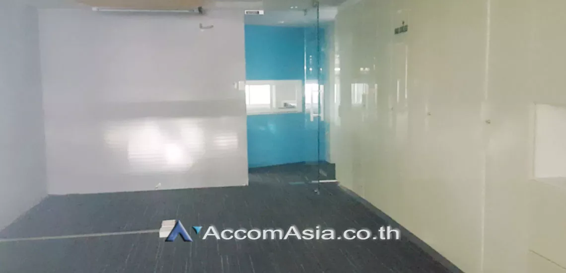 12  Building For Sale in Ratchadaphisek ,Bangkok MRT Huai Khwang AA29734
