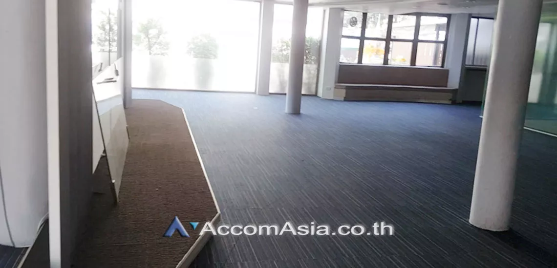 11  Building For Sale in Ratchadaphisek ,Bangkok MRT Huai Khwang AA29734