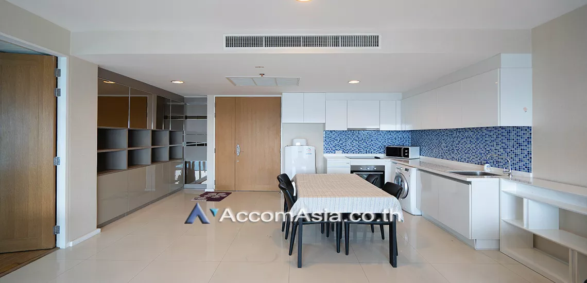  1 Bedroom  Condominium For Rent in Ploenchit, Bangkok  near BTS Chitlom (AA29735)