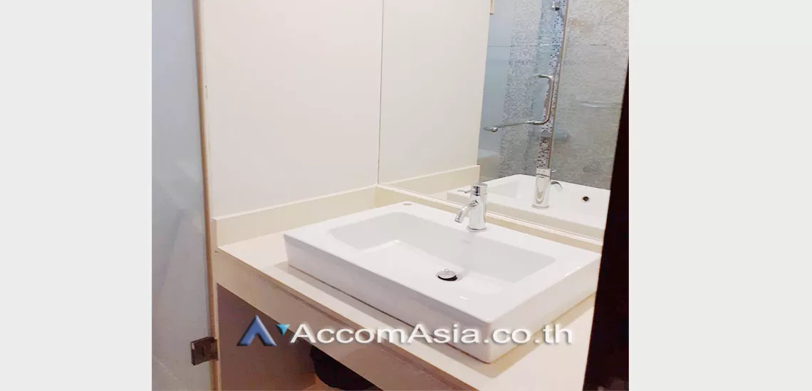 4  1 br Condominium For Rent in Ploenchit ,Bangkok BTS Ratchadamri at The Rajdamri AA29737