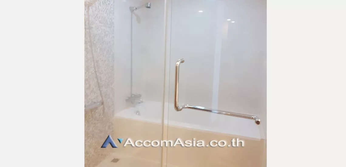 5  1 br Condominium For Rent in Ploenchit ,Bangkok BTS Ratchadamri at The Rajdamri AA29737
