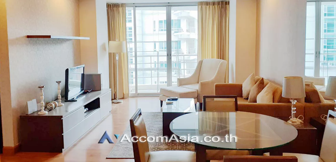  1 Bedroom  Condominium For Rent in Ploenchit, Bangkok  near BTS Ratchadamri (AA29737)