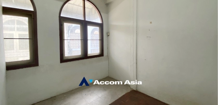 4  10 br House for rent and sale in Sukhumvit ,Bangkok BTS Thong Lo AA29745