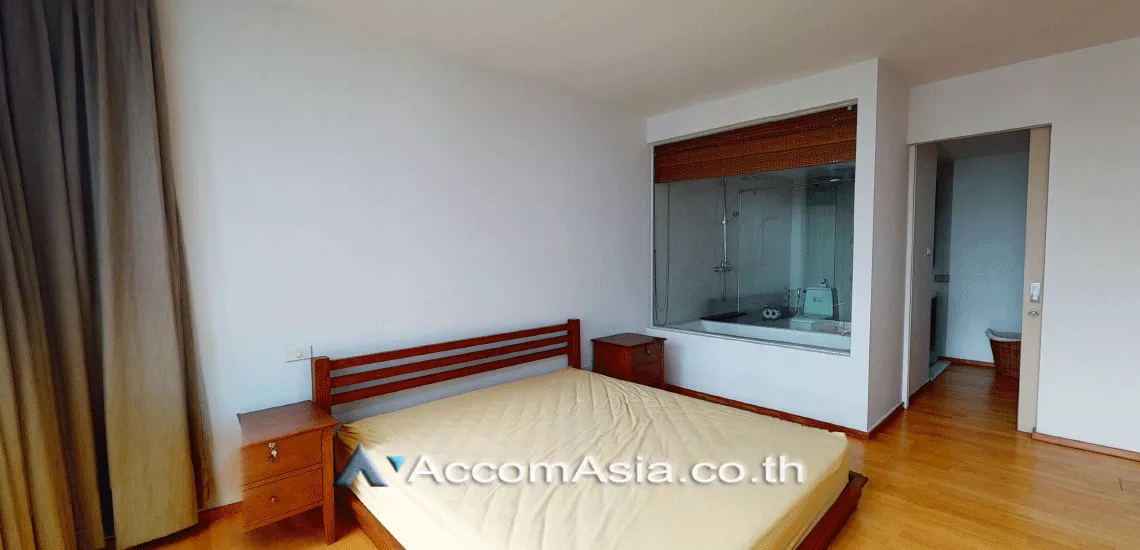  3 Bedrooms  Condominium For Rent & Sale in Sukhumvit, Bangkok  near BTS Ekkamai (AA29770)