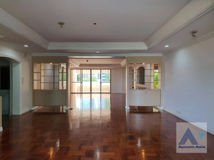 unitPet friendly |  4 Bedrooms  Apartment For Rent in Sukhumvit, Bangkok  near BTS Thong Lo (AA29783)