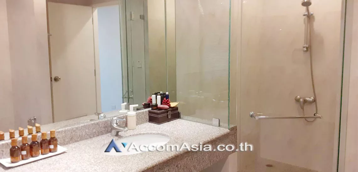 7  2 br Apartment For Rent in Ploenchit ,Bangkok BTS Ratchadamri at Step to Lumpini Park AA29785