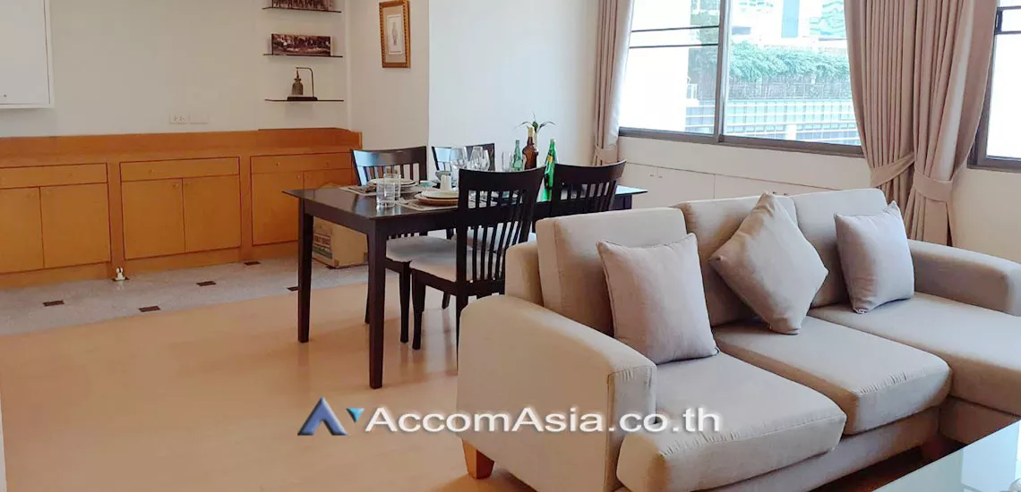  2 Bedrooms  Apartment For Rent in Ploenchit, Bangkok  near BTS Ratchadamri (AA29785)