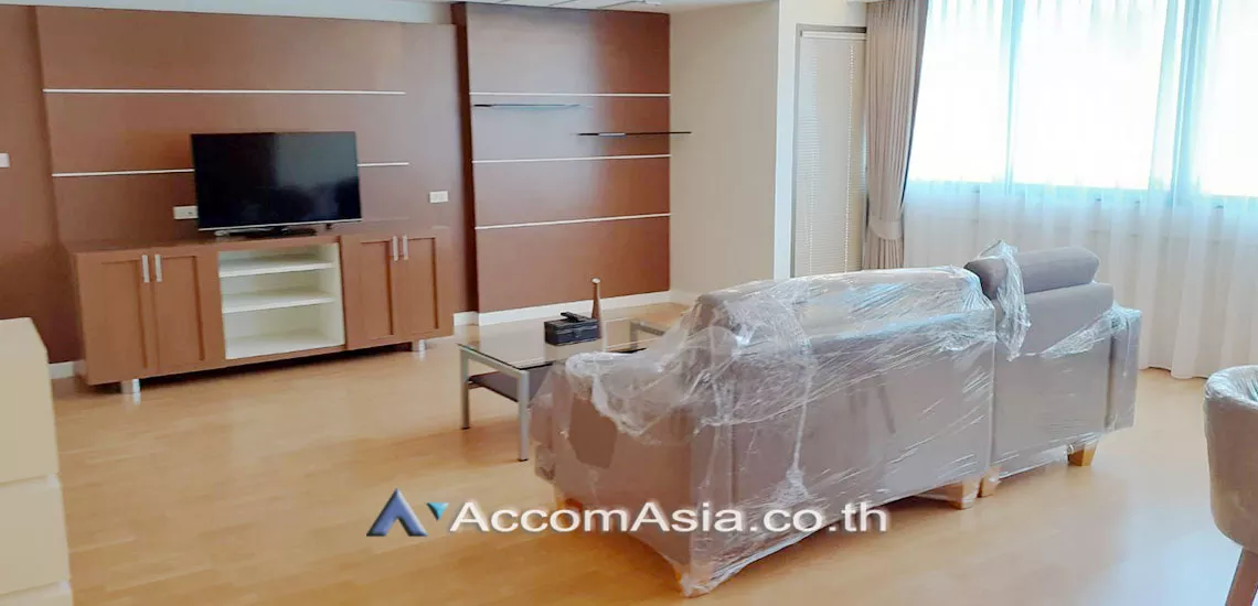  2  2 br Apartment For Rent in Ploenchit ,Bangkok BTS Ratchadamri at Step to Lumpini Park AA29786