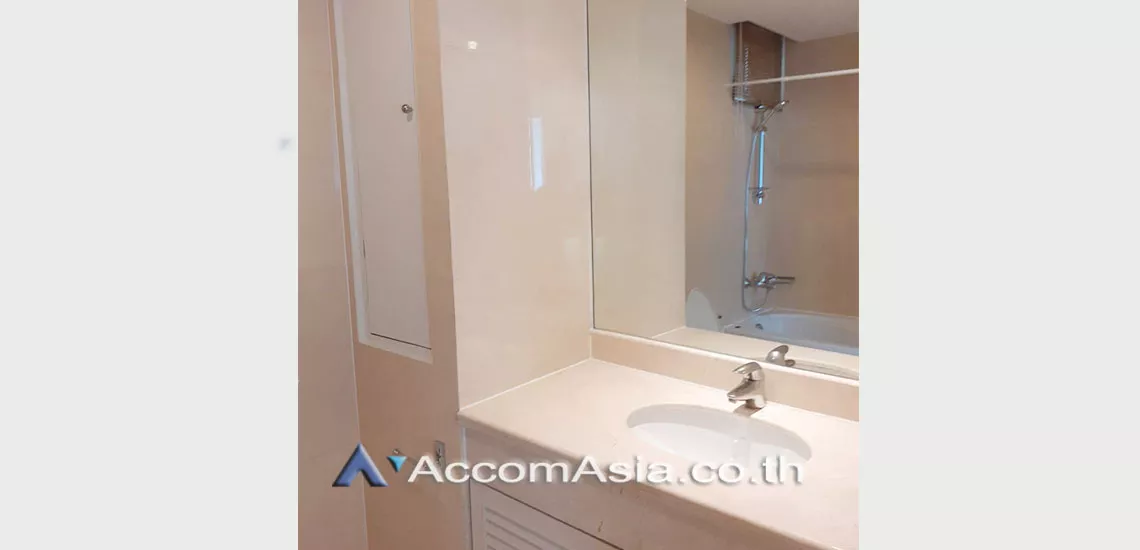11  2 br Apartment for rent and sale in Ploenchit ,Bangkok BTS Ratchadamri at Step to Lumpini Park AA29786