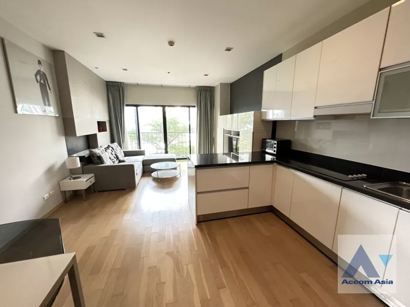 unit 2 Bedrooms  Condominium For Rent in Sukhumvit, Bangkok  near BTS Ekkamai (AA29794)