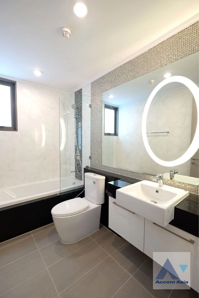 10  2 br Condominium For Rent in Sukhumvit ,Bangkok BTS Phrom Phong at Supalai Oriental Sukhumvit 39 AA29806