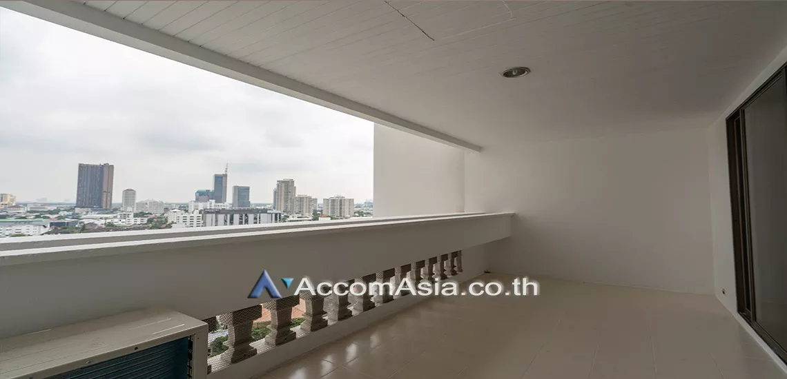 10  4 br Apartment For Rent in Sukhumvit ,Bangkok BTS Thong Lo at Homely atmosphere AA29815