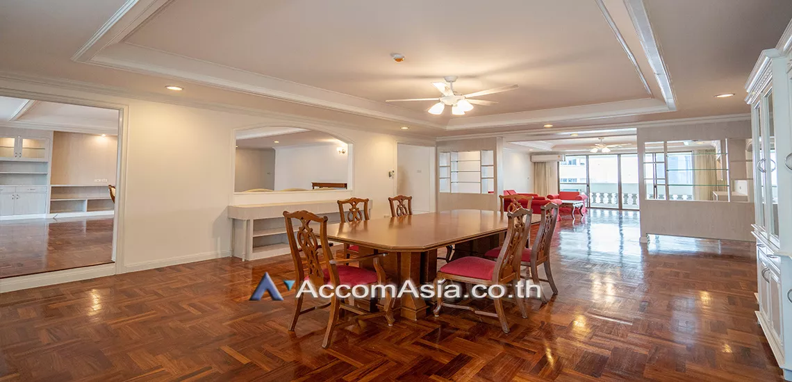 Pet friendly |  4 Bedrooms  Apartment For Rent in Sukhumvit, Bangkok  near BTS Thong Lo (AA29815)