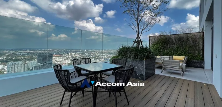 Big Balcony, Penthouse | Ramada Plaza Residence Condominium  3 Bedroom for Sale BTS On Nut in Sukhumvit Bangkok