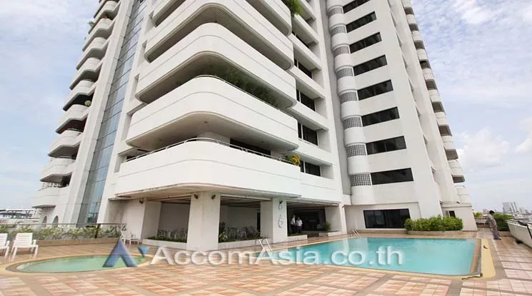  3 Bedrooms  Condominium For Rent & Sale in Sathorn, Bangkok  near BRT Wat Dan (AA29821)