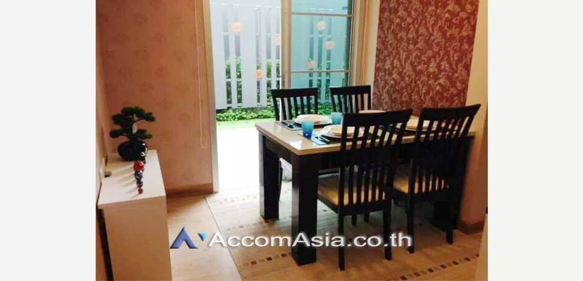 unit 2 Bedrooms  Condominium For Rent in Sukhumvit, Bangkok  near BTS Phrom Phong (AA29827)