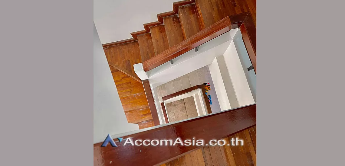 10  8 br Townhouse For Rent in Sukhumvit ,Bangkok BTS Nana AA29832