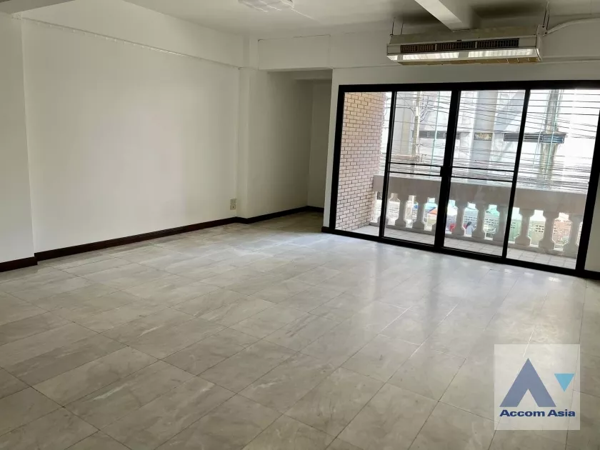 10  8 br Townhouse For Rent in Sukhumvit ,Bangkok BTS Nana AA29833