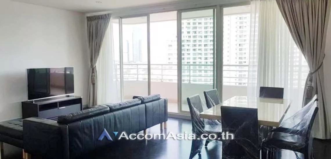 unit 3 Bedrooms  Condominium For Rent in Charoen Nakhon, Bangkok  near BTS Krung Thon Buri (AA29841)