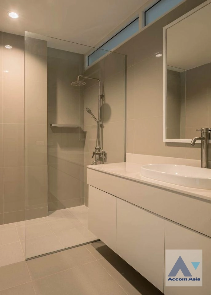 11  3 br Condominium For Rent in Charoen Nakhon ,Bangkok BTS Krung Thon Buri at River House AA29844