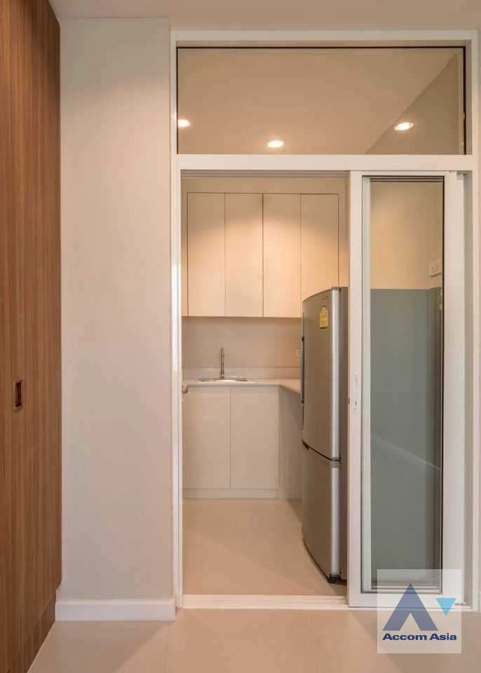 5  3 br Condominium For Rent in Charoen Nakhon ,Bangkok BTS Krung Thon Buri at River House AA29844