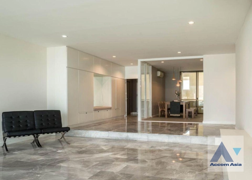  1  3 br Condominium For Rent in Charoen Nakhon ,Bangkok BTS Krung Thon Buri at River House AA29844