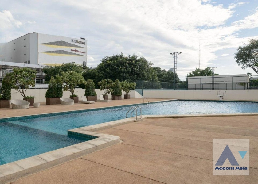 14  3 br Condominium For Rent in Charoen Nakhon ,Bangkok BTS Krung Thon Buri at River House AA29844