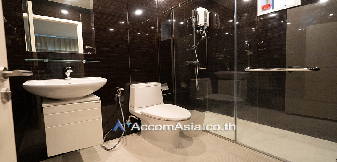 10  3 br House for rent and sale in Sukhumvit ,Bangkok BTS Thong Lo AA29845