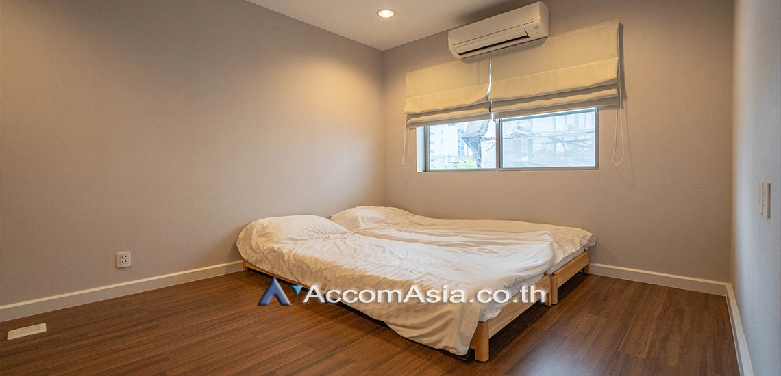 12  3 br House for rent and sale in Sukhumvit ,Bangkok BTS Thong Lo AA29845