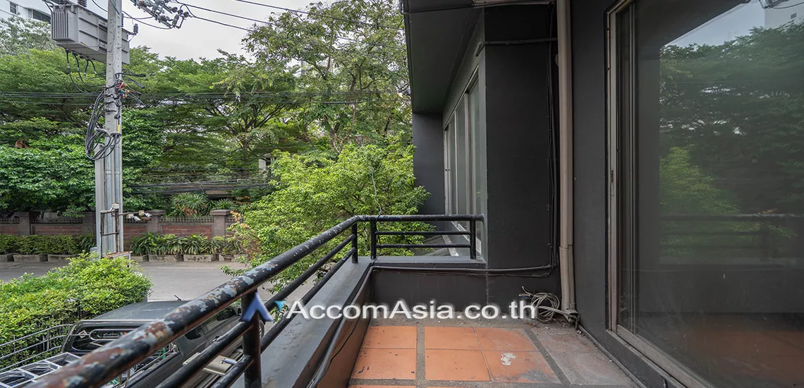 14  3 br House For Rent in ploenchit ,Bangkok BTS Ploenchit AA29858