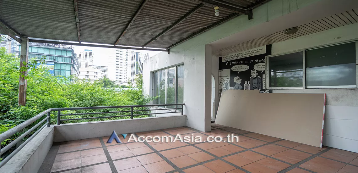 13  3 br House For Rent in ploenchit ,Bangkok BTS Ploenchit AA29858
