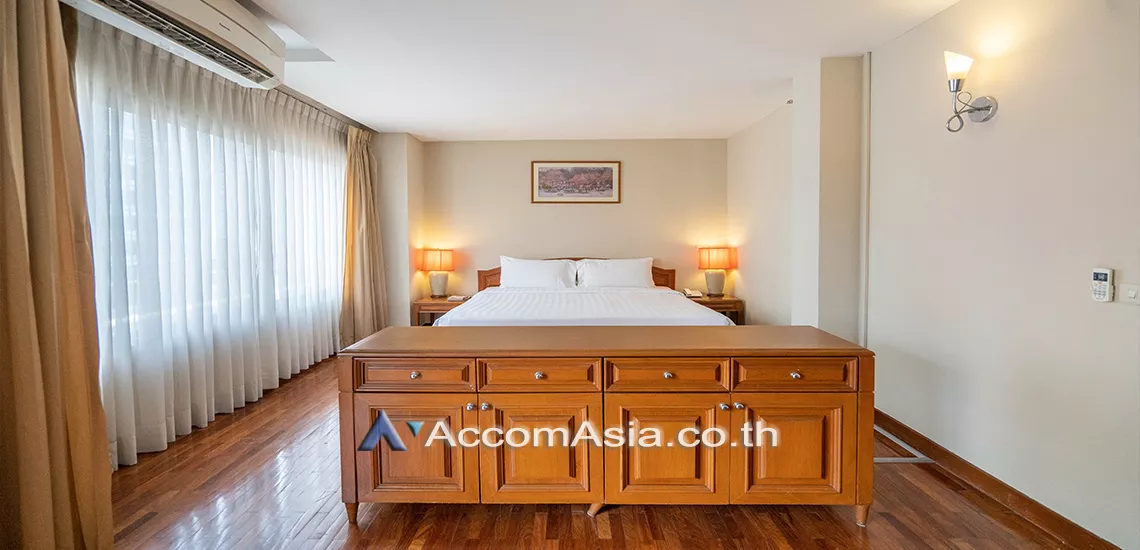 8  1 br Apartment For Rent in Silom ,Bangkok BTS Sala Daeng - MRT Silom at Suite For Family AA29861