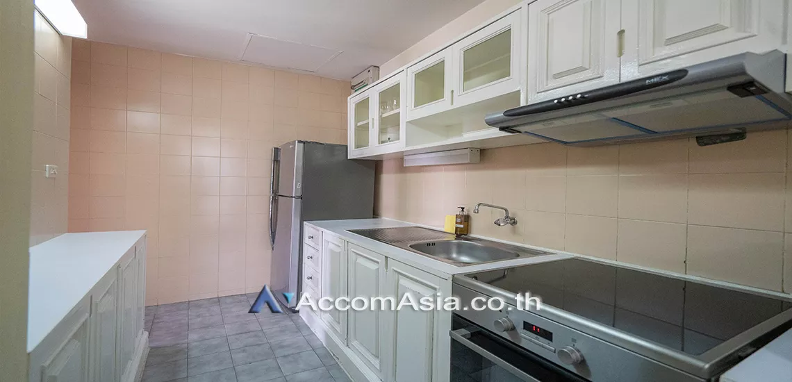 6  1 br Apartment For Rent in Silom ,Bangkok BTS Sala Daeng - MRT Silom at Suite For Family AA29861