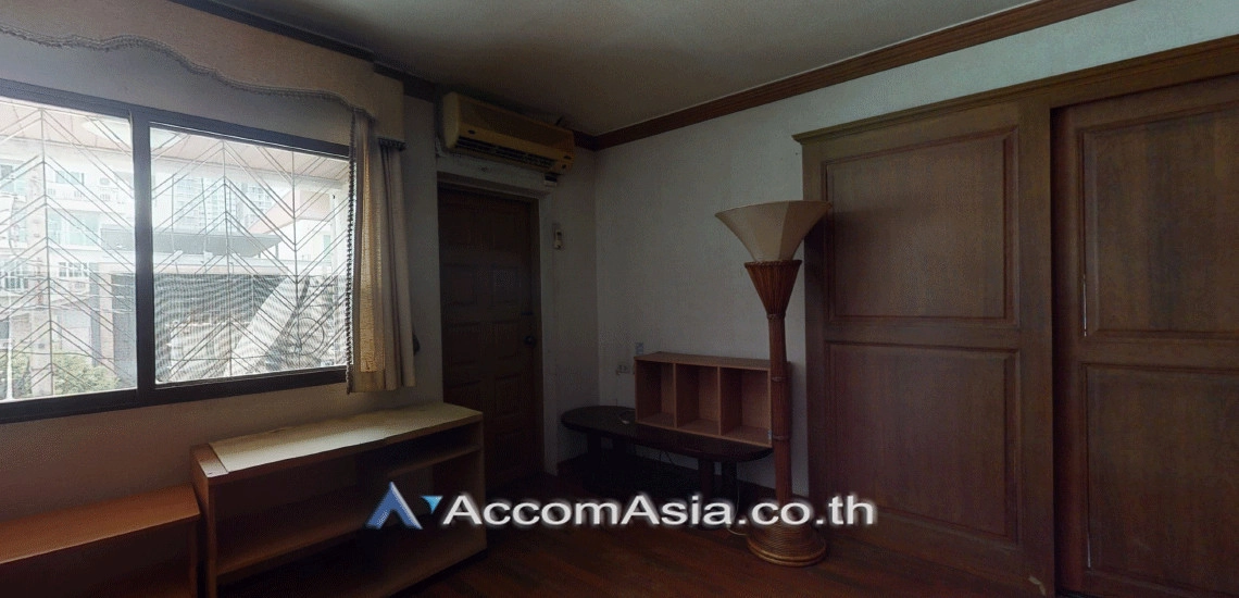7  4 br House For Sale in Sukhumvit ,Bangkok BTS Phrom Phong AA29867