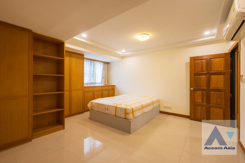 8  4 br Condominium For Rent in Sukhumvit ,Bangkok BTS Phrom Phong at Royal Castle Sukhumvit 39 AA29874