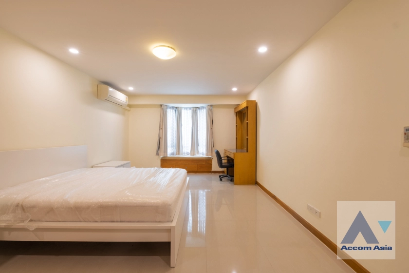 18  4 br Condominium For Rent in Sukhumvit ,Bangkok BTS Phrom Phong at Royal Castle Sukhumvit 39 AA29874