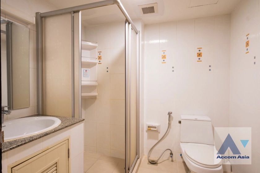 20  4 br Condominium For Rent in Sukhumvit ,Bangkok BTS Phrom Phong at Royal Castle Sukhumvit 39 AA29874