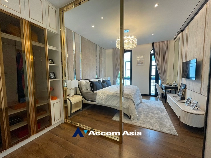 13  3 br House for rent and sale in Sukhumvit ,Bangkok BTS Ekkamai - BTS Phra khanong at House  in compound AA29882