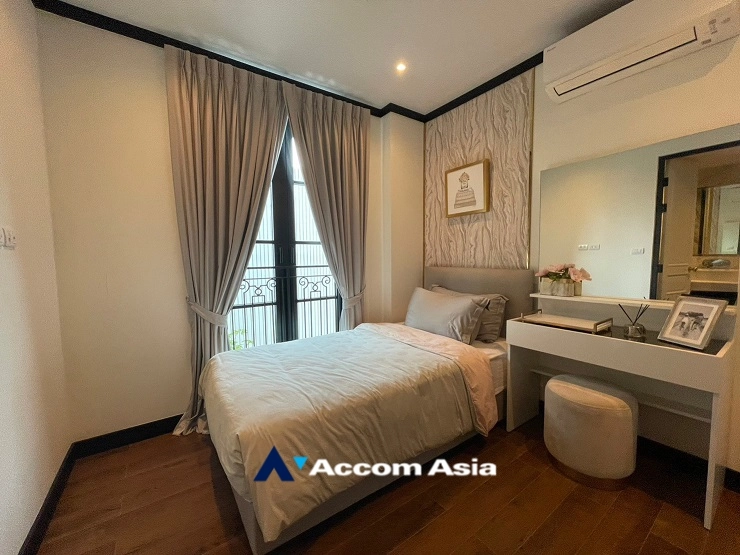 19  3 br House for rent and sale in Sukhumvit ,Bangkok BTS Ekkamai - BTS Phra khanong at House  in compound AA29882