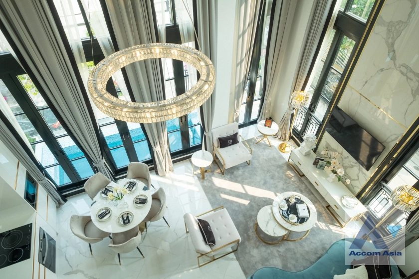  1  4 br House for rent and sale in Sukhumvit ,Bangkok BTS Ekkamai - BTS Phra khanong at House  in compound AA29882