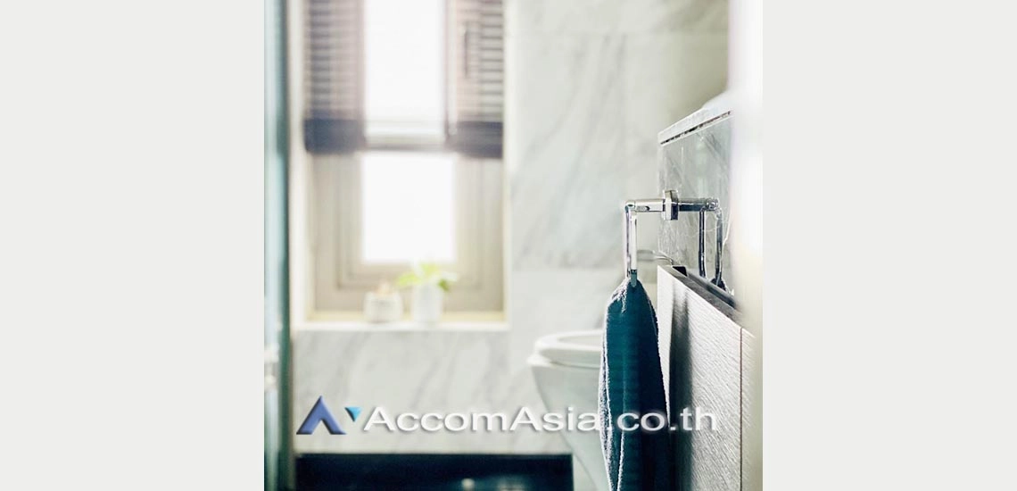 5  1 br Condominium For Sale in Silom ,Bangkok BTS Sala Daeng at Saladaeng One Condominium AA29898