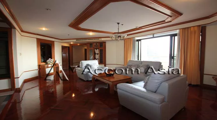 Pet friendly |  Ruamsuk Condominium  3 Bedroom for Rent BTS Phrom Phong in Sukhumvit Bangkok