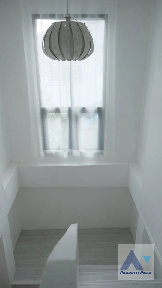 20  5 br House for rent and sale in Bang Na ,Bangkok BTS Udomsuk AA29913