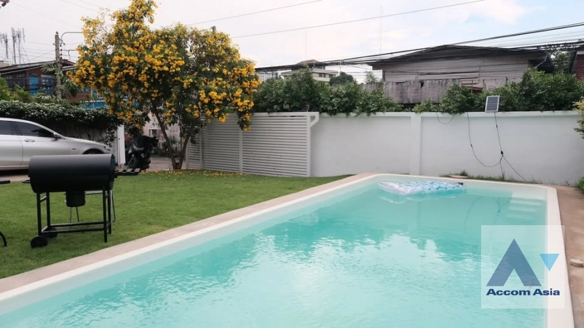  1  5 br House for rent and sale in Bang Na ,Bangkok BTS Udomsuk AA29913