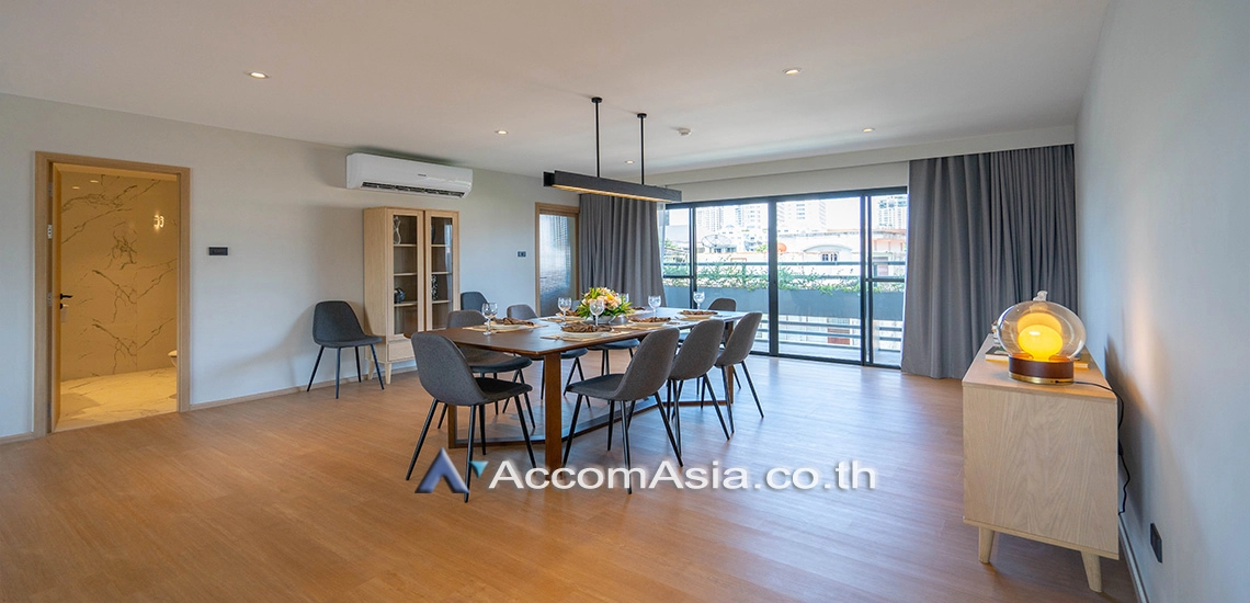 unitBig Balcony |  3 Bedrooms  Apartment For Rent in Sukhumvit, Bangkok  near BTS Ekkamai (AA29915)