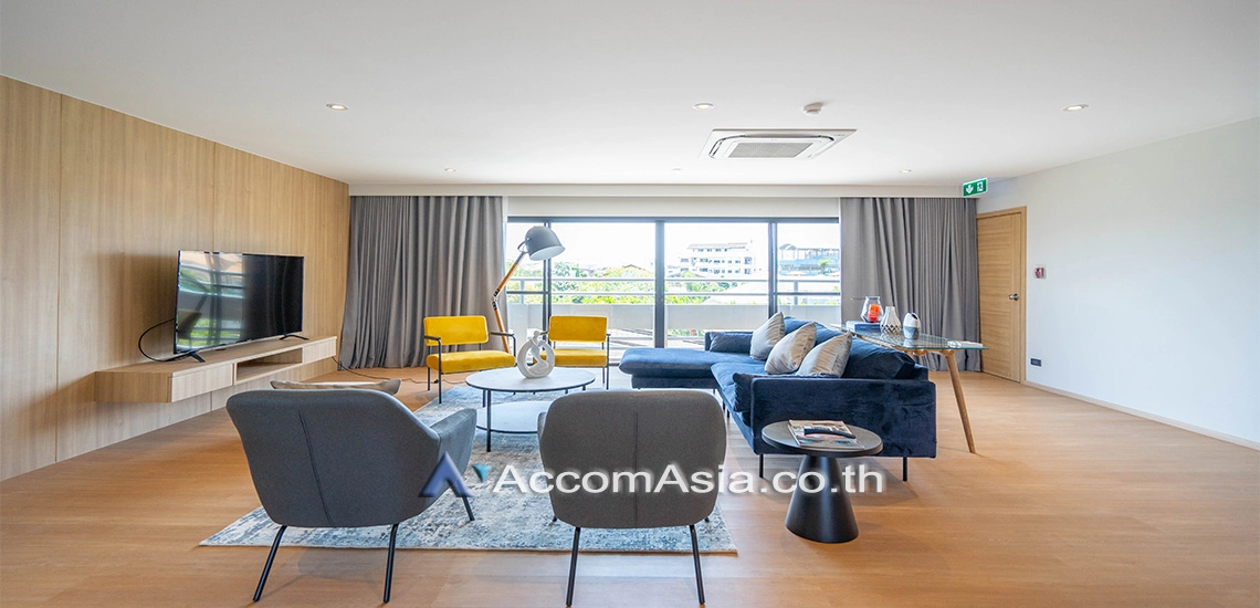 unitBig Balcony |  3 Bedrooms  Apartment For Rent in Sukhumvit, Bangkok  near BTS Ekkamai (AA29915)