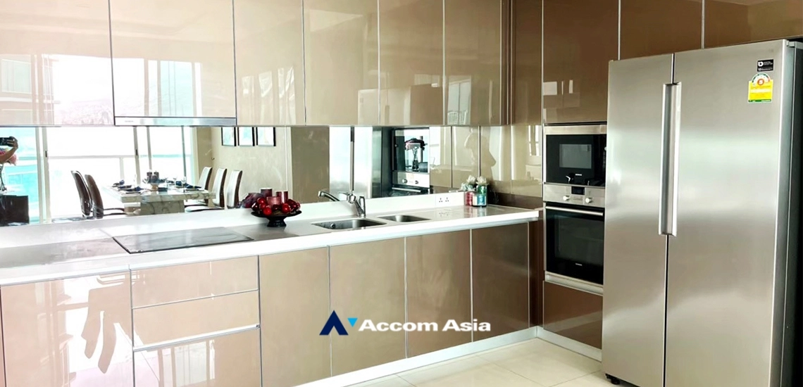  1  3 br Condominium for rent and sale in Charoenkrung ,Bangkok BTS Saphan Taksin at Menam Residences AA29916
