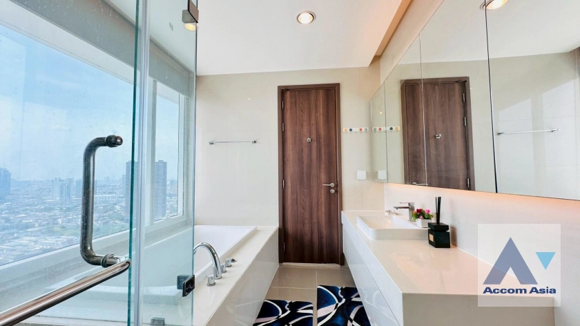 17  3 br Condominium For Rent in Rama 3 ,Bangkok BTS Saphan Taksin at Menam Residences AA29916