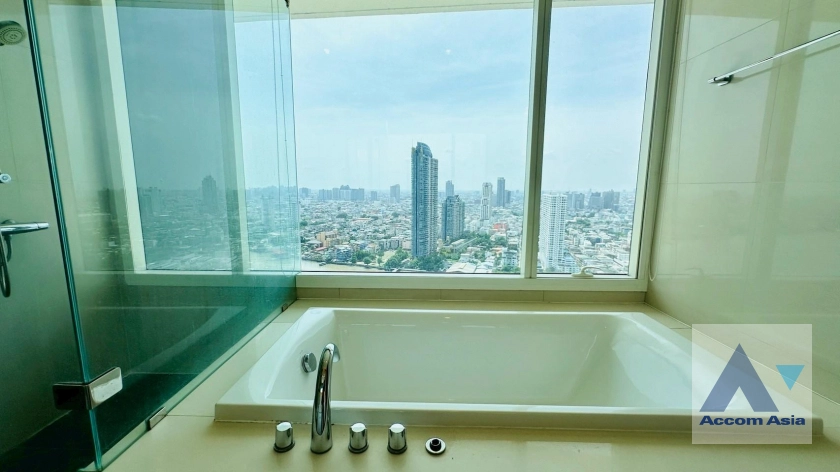 20  3 br Condominium For Rent in Rama 3 ,Bangkok BTS Saphan Taksin at Menam Residences AA29916